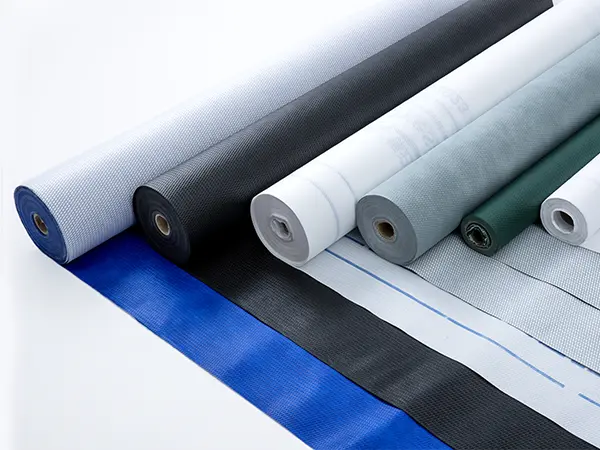 Le membrane impermeabili e traspiranti proteggono gli edifici ad alta efficienza energetica