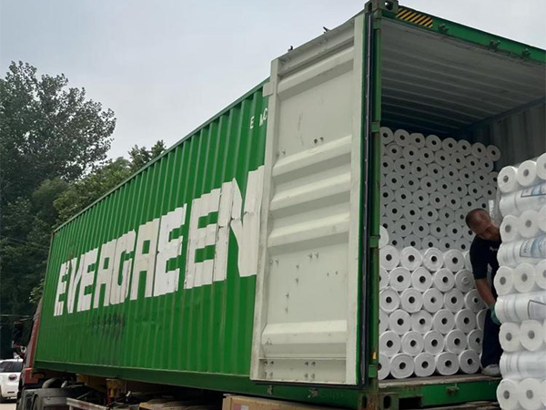 Xiashi Packing completa l'ordine per il Medio Oriente, membrane ad alte prestazioni pronte per la spedizione